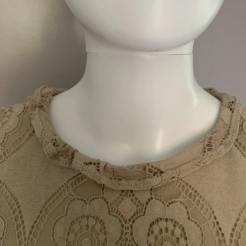 ULTRA PINK Cute Floral Lace Beige Top Smocked Long Sheer Sleeve Mock Blouse L